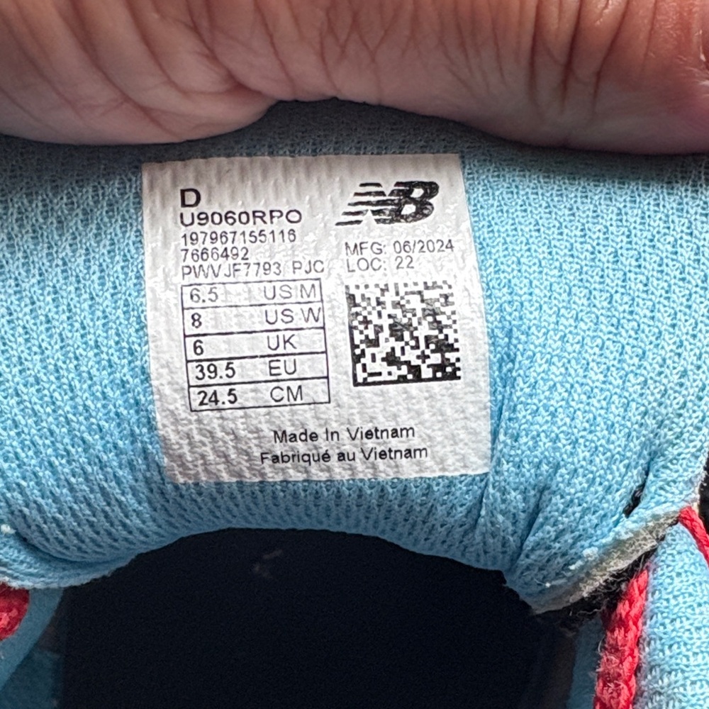 New Balance woman’s Purple and Red Sneakers - Picture 6 of 7
